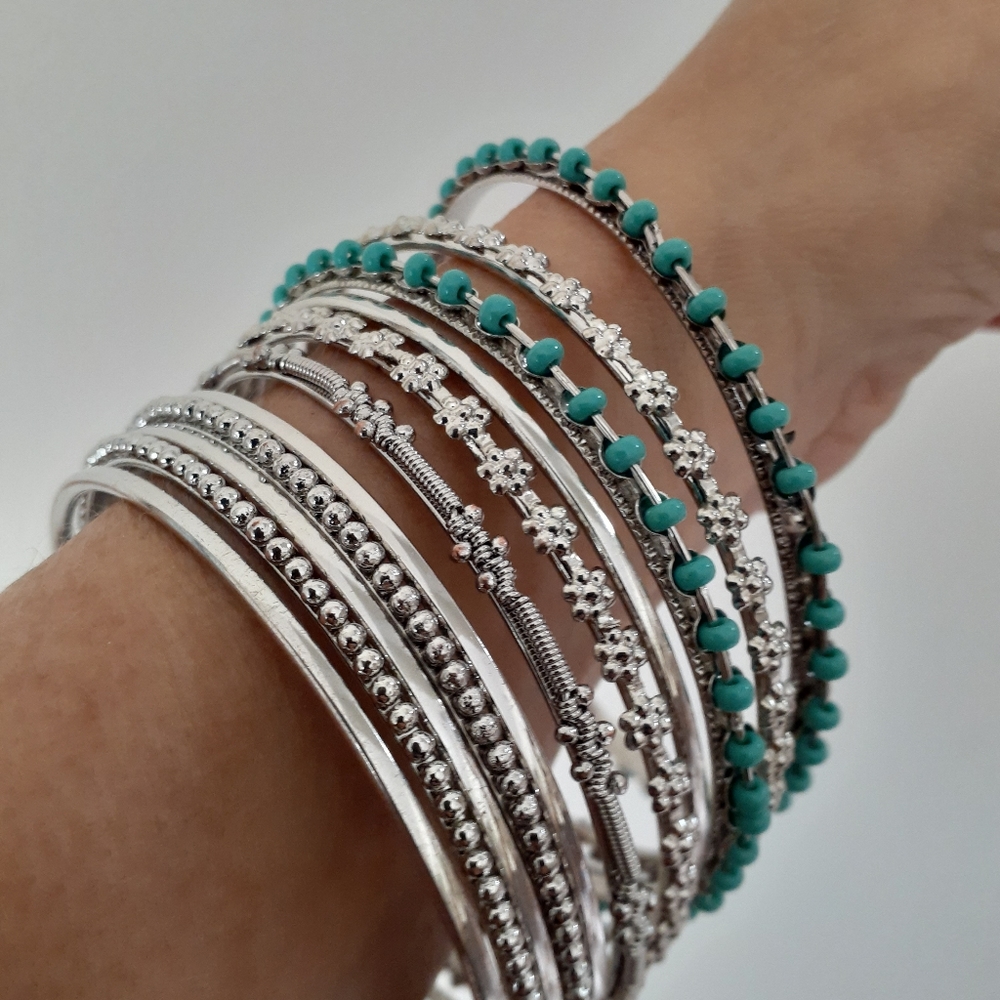 Fashionable bracelets